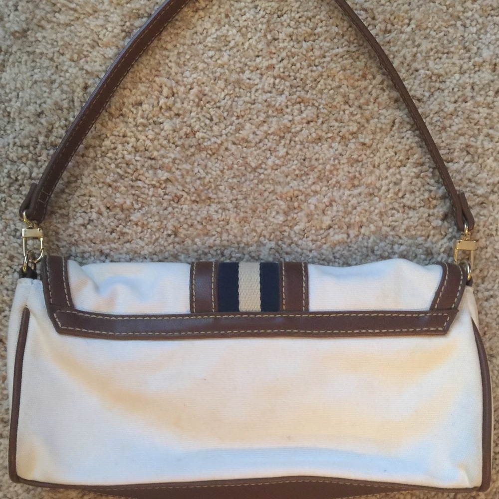 👜 Chaps Purse 👜 - Picture 2 of 5